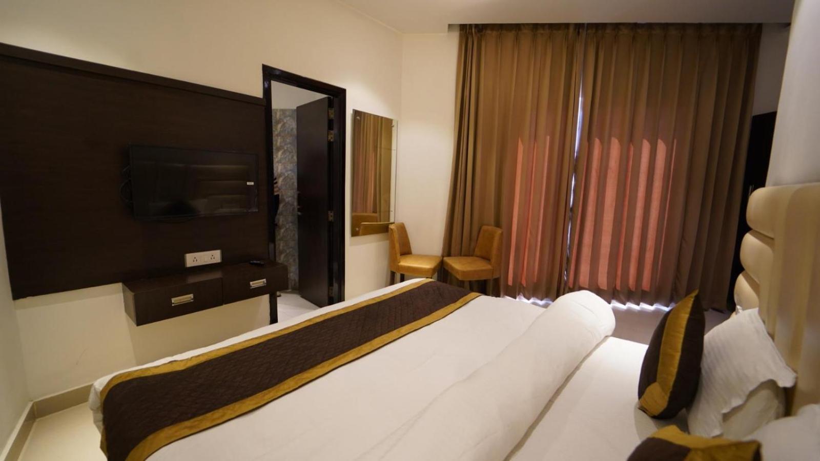 Hotel Avi Inn Амрітсар Екстер'єр фото