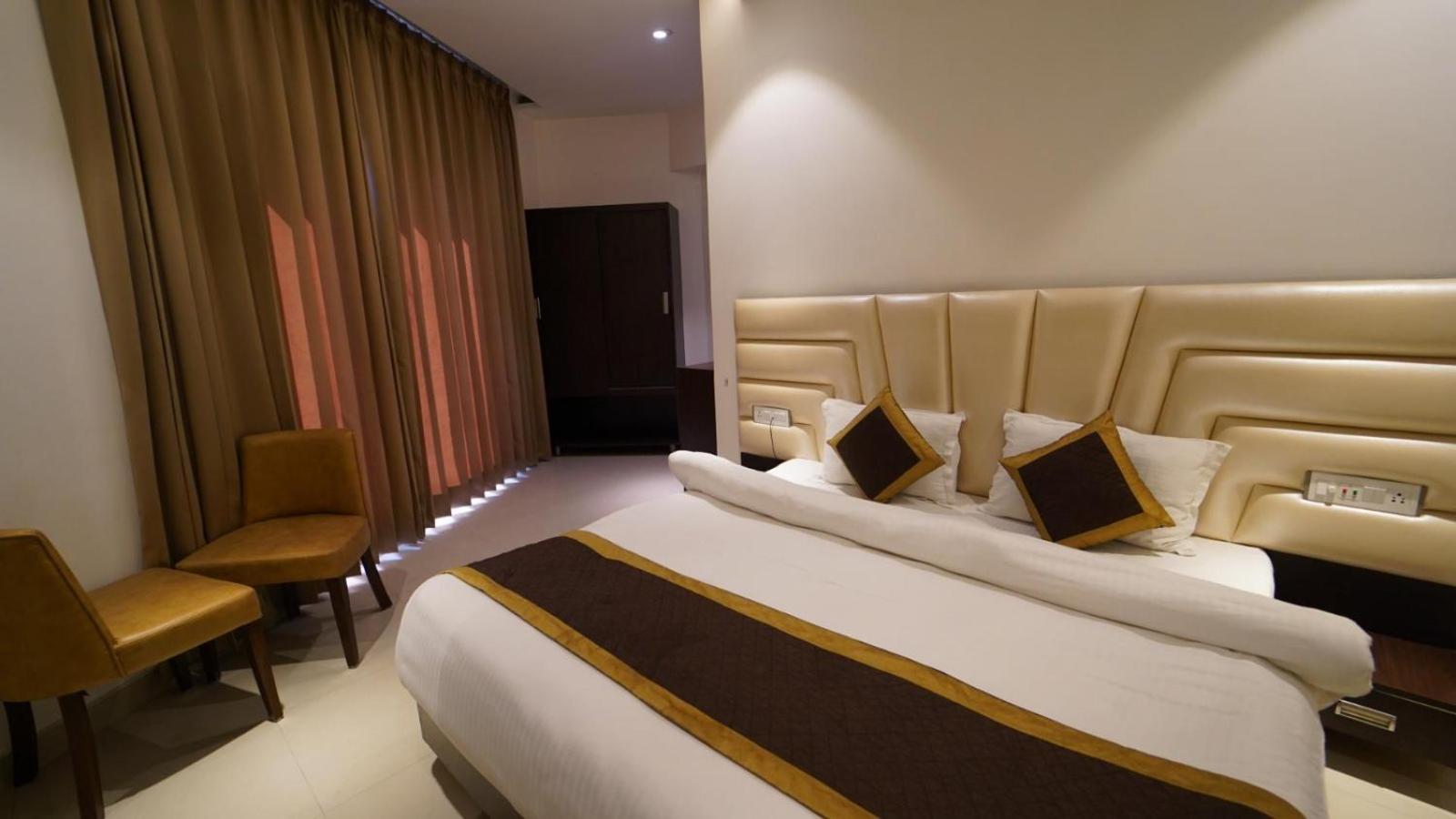 Hotel Avi Inn Амрітсар Екстер'єр фото
